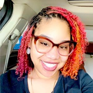 Meet your Posher, Ashley